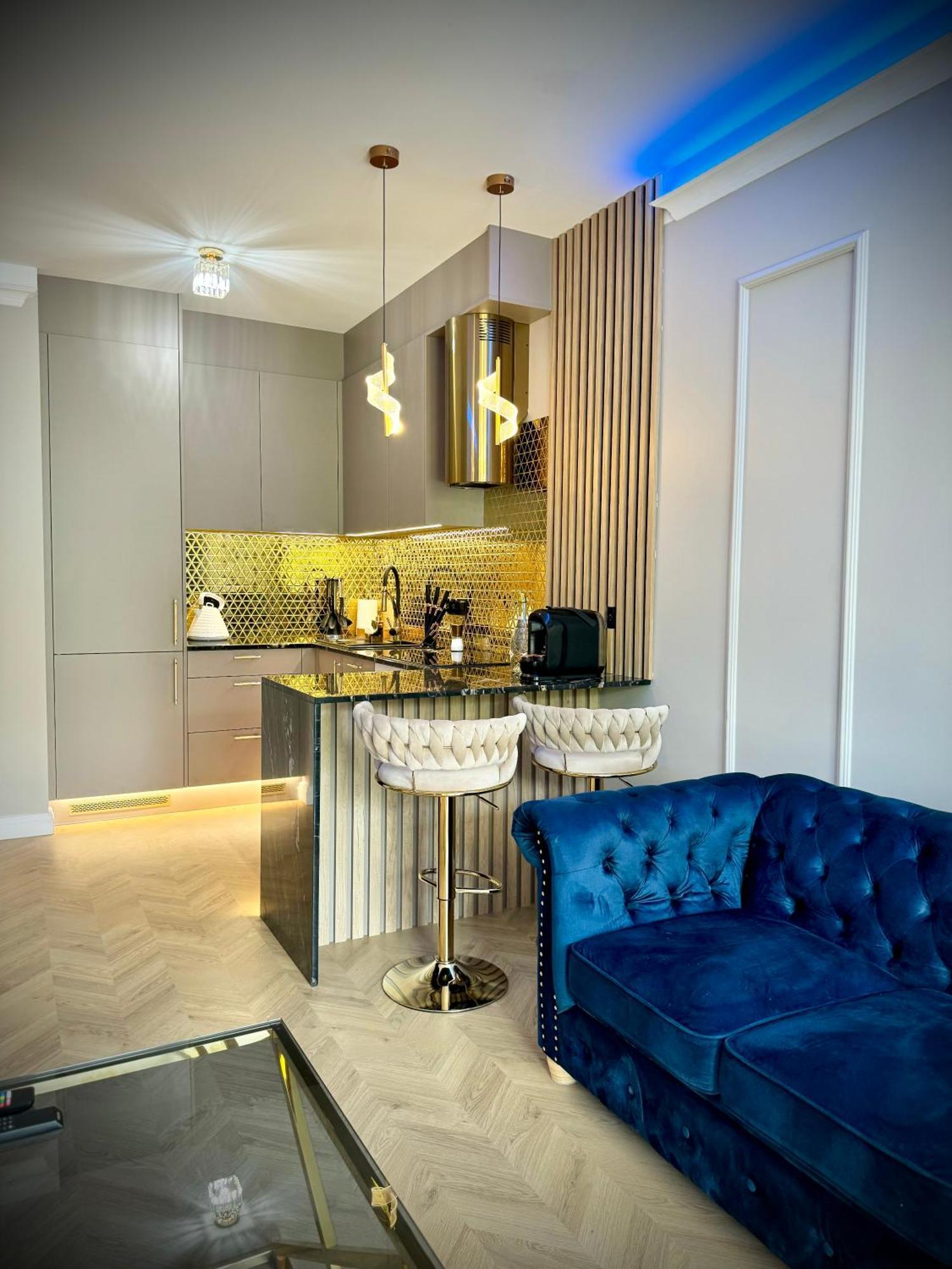 Golden Park Aparthotel ชเตชชิน ภายนอก รูปภาพ