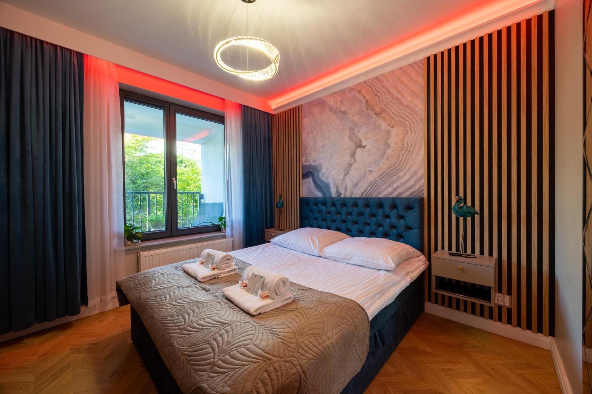 Golden Park Aparthotel ชเตชชิน ภายนอก รูปภาพ