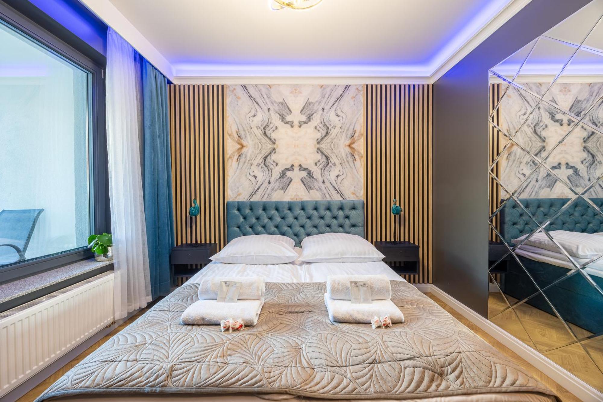Golden Park Aparthotel ชเตชชิน ภายนอก รูปภาพ
