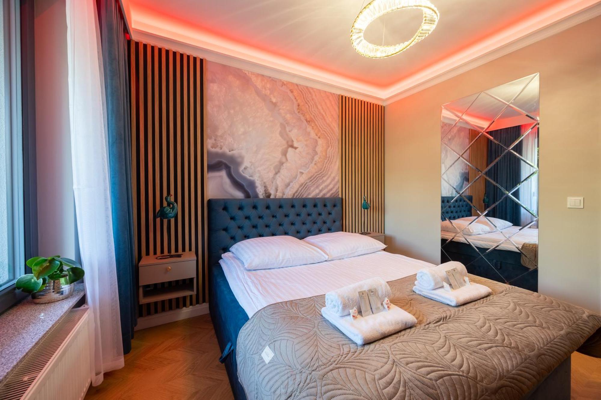 Golden Park Aparthotel ชเตชชิน ภายนอก รูปภาพ