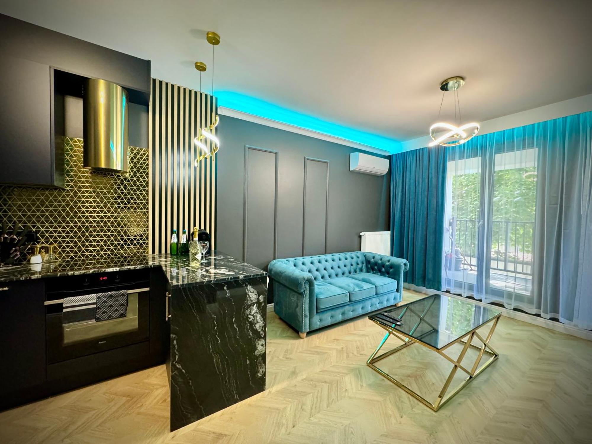 Golden Park Aparthotel ชเตชชิน ภายนอก รูปภาพ