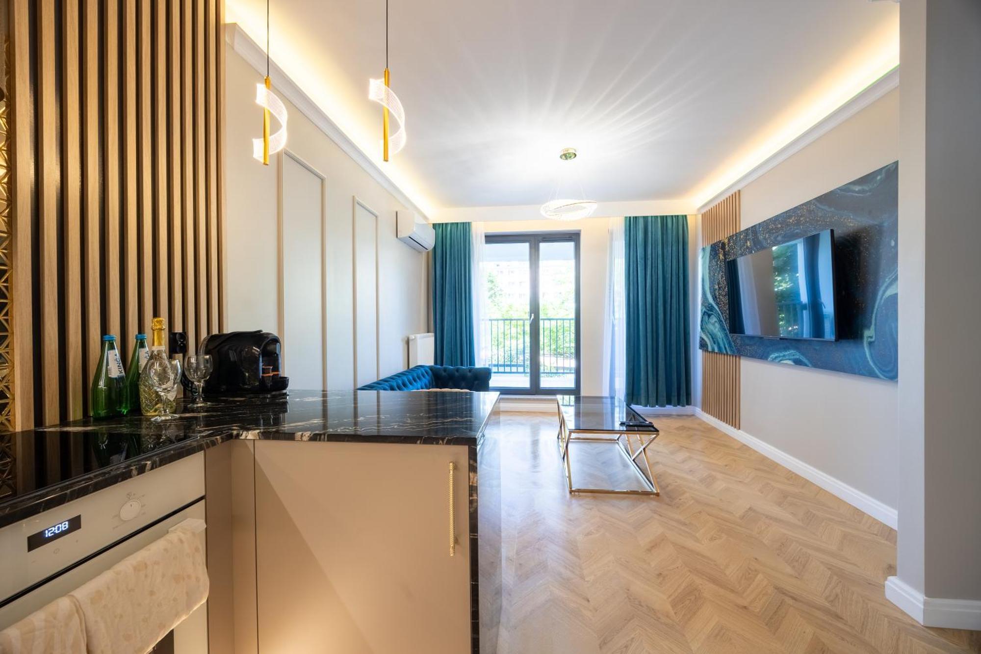 Golden Park Aparthotel ชเตชชิน ภายนอก รูปภาพ